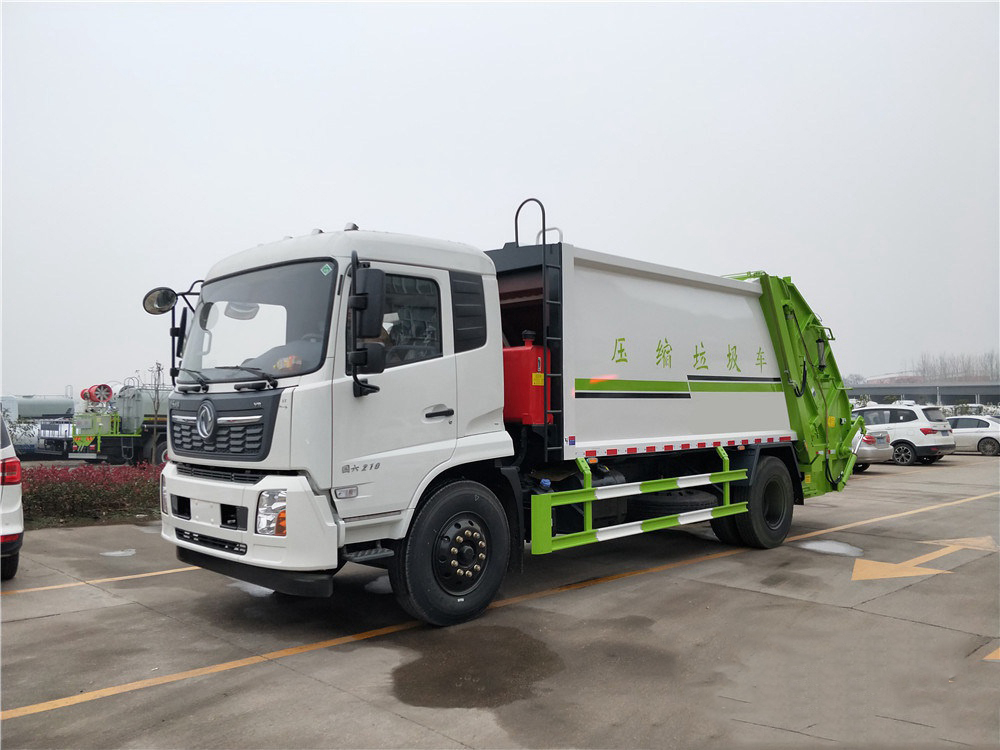 18吨 东风天锦压缩垃圾车