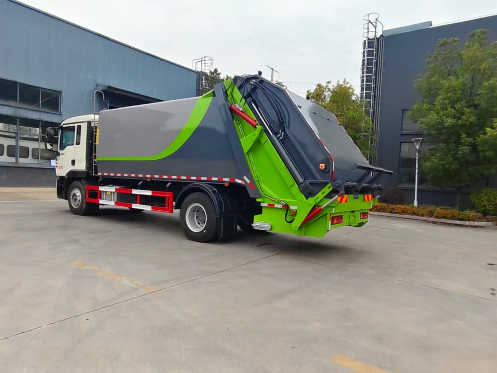 重汽压缩垃圾车