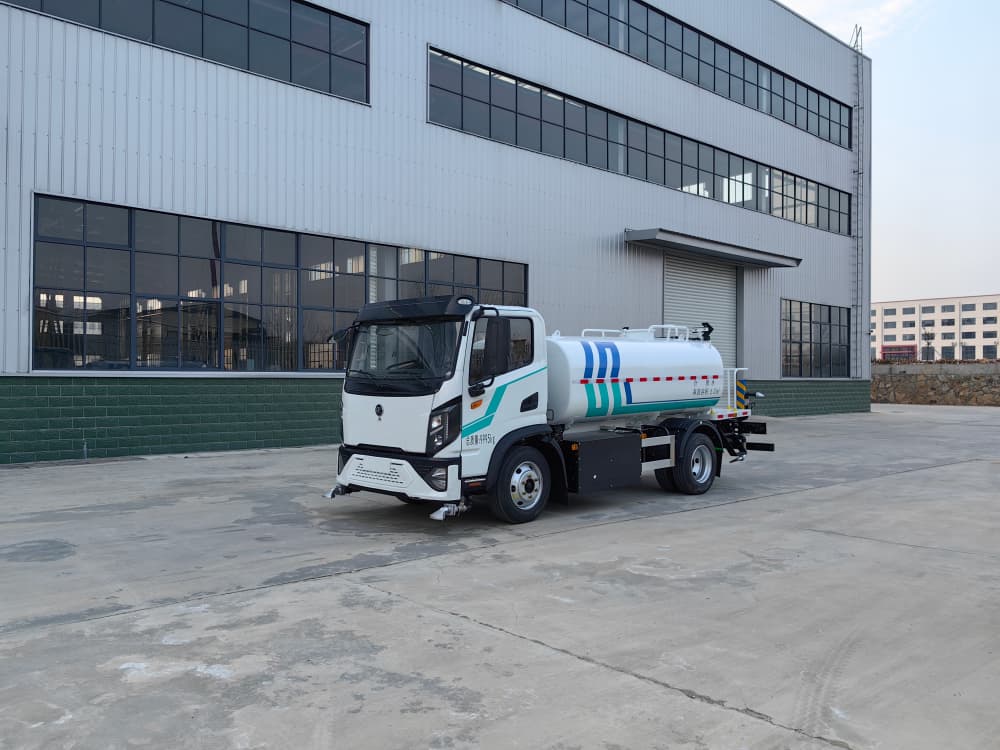 10t 纯电动洒水车