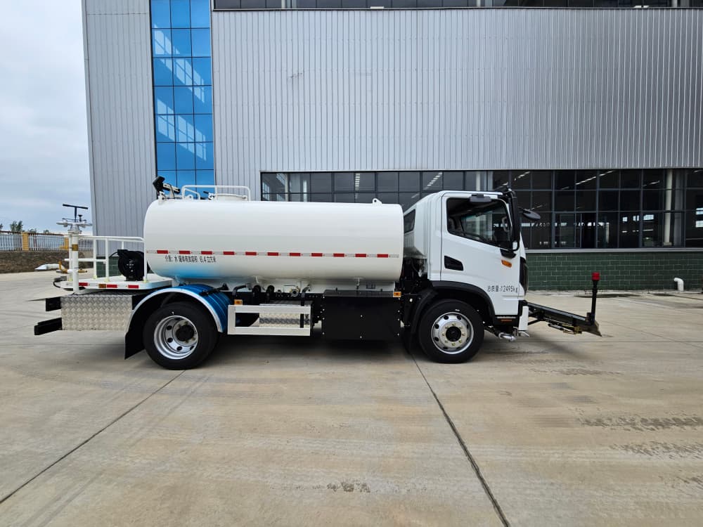 12t 纯电动清洗洒水车
