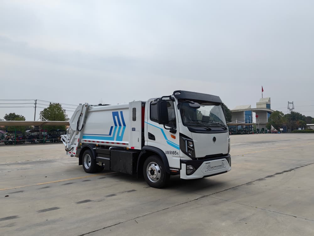 10t 纯电动压缩式垃圾车