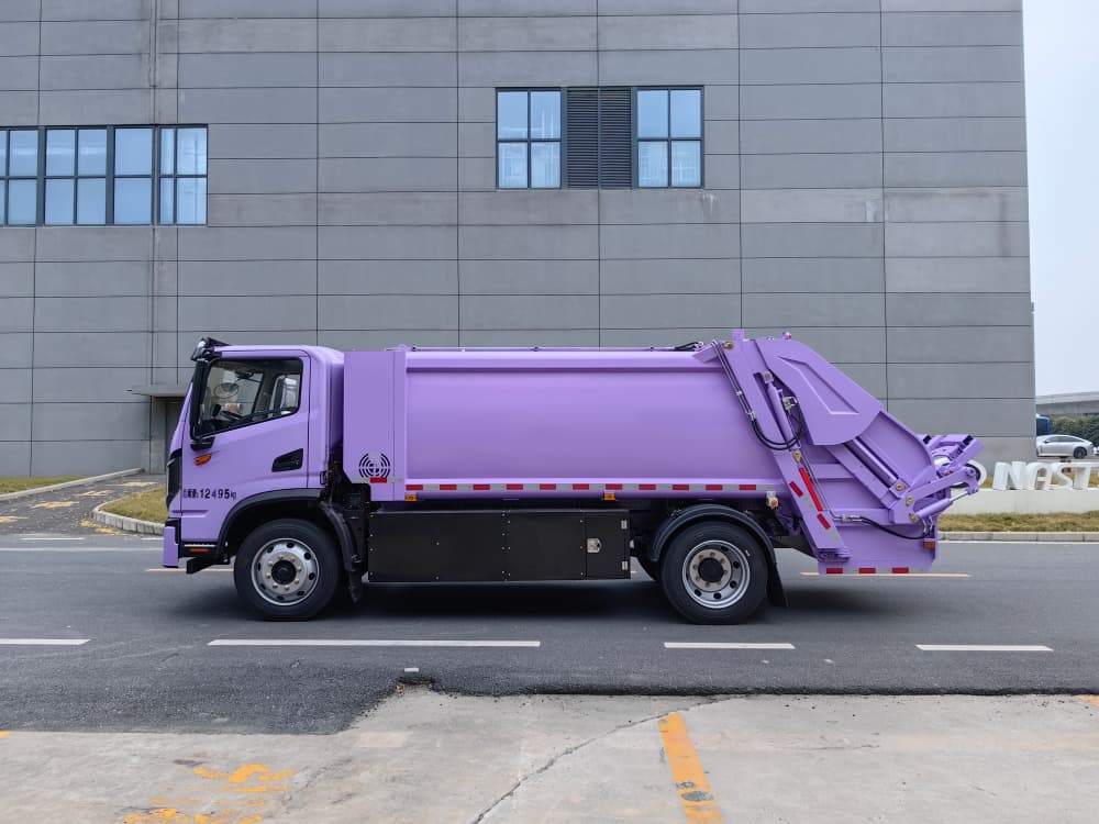 12t 纯电动压缩式垃圾车